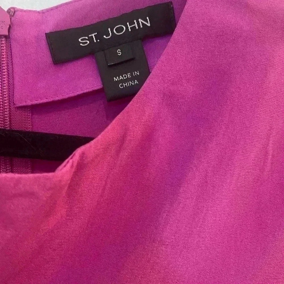 St. John silk sleeveless blouse zip closure quiet luxury small fuchsia pink - Picture 6 of 6
